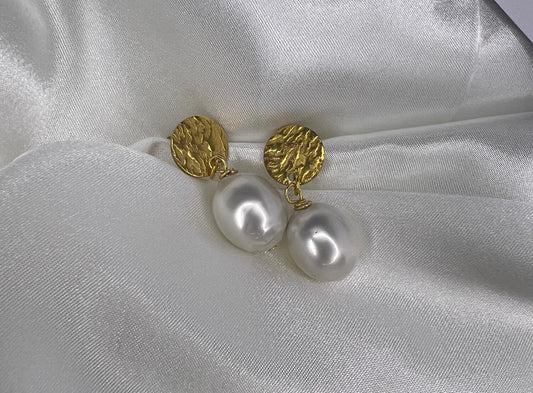 Faux Pearl Earring