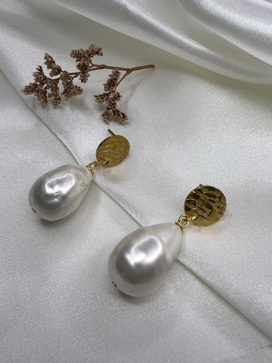 Faux Pearl Earring