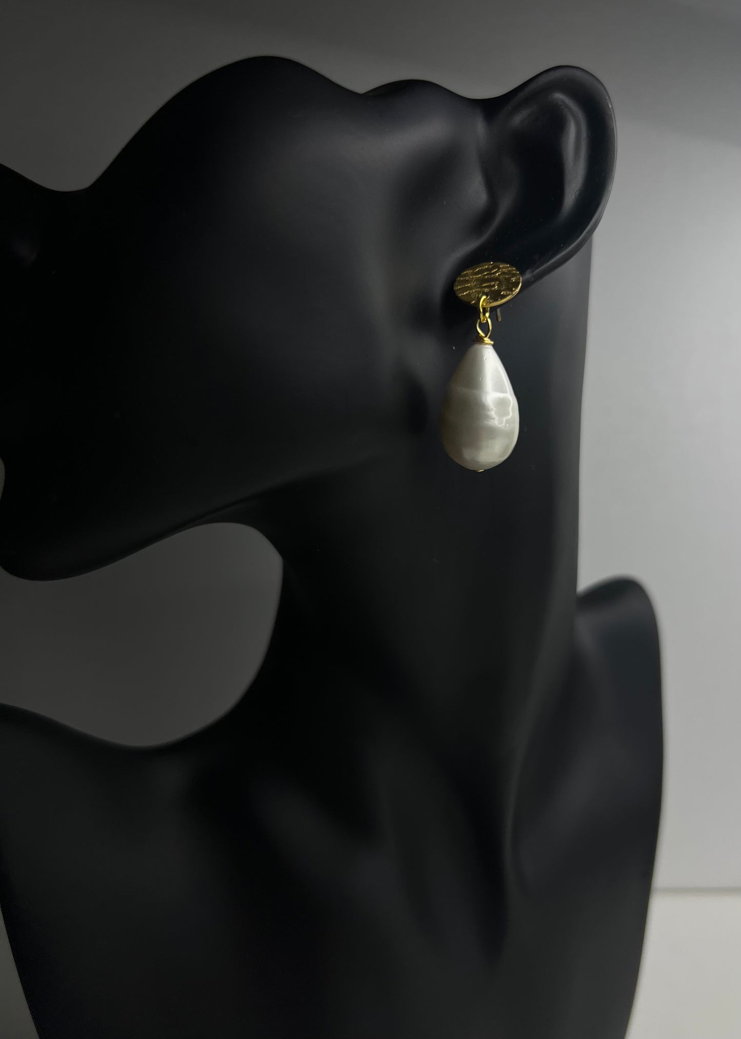 Faux Pearl Earring