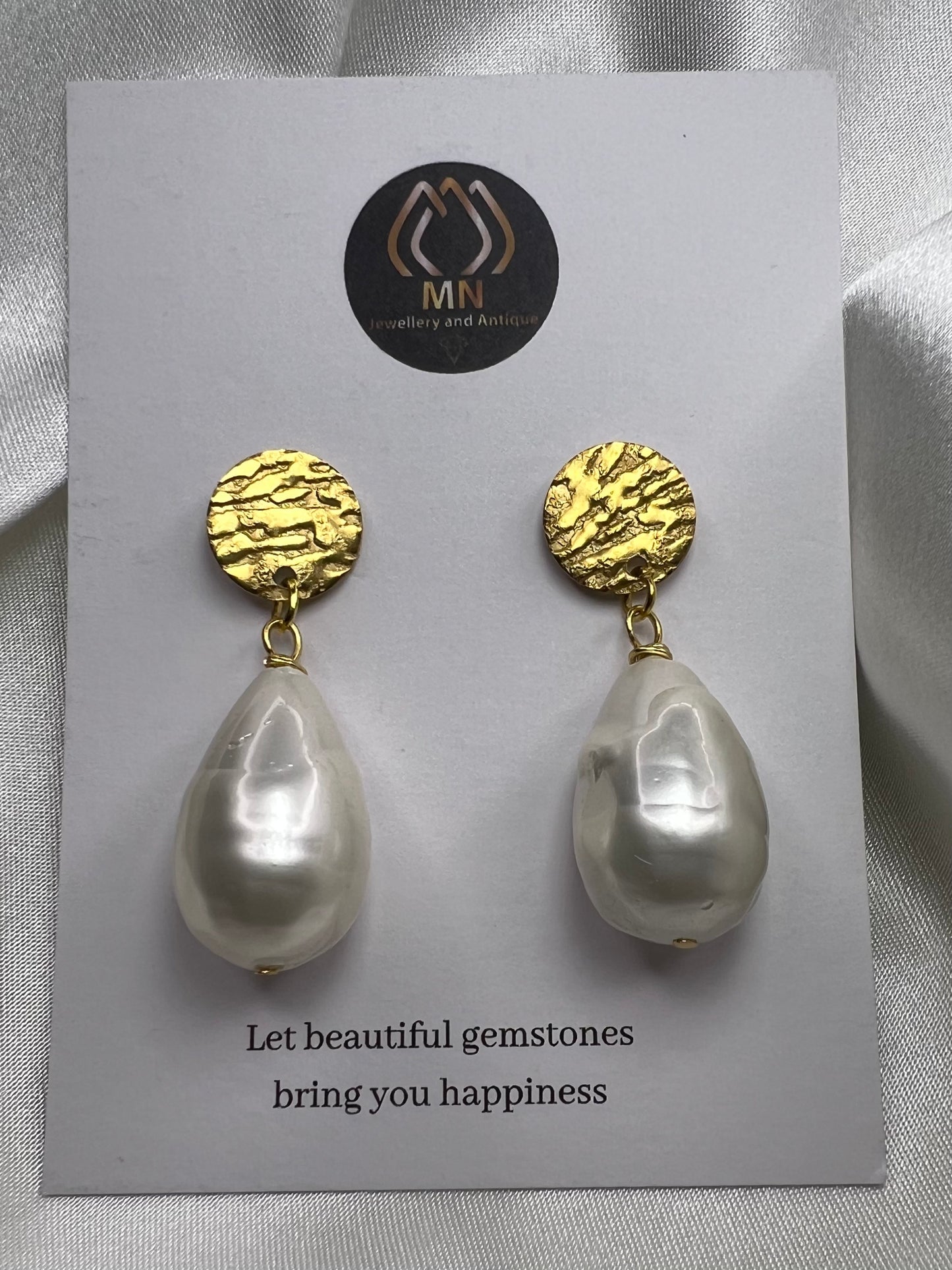 Faux Pearl Earring