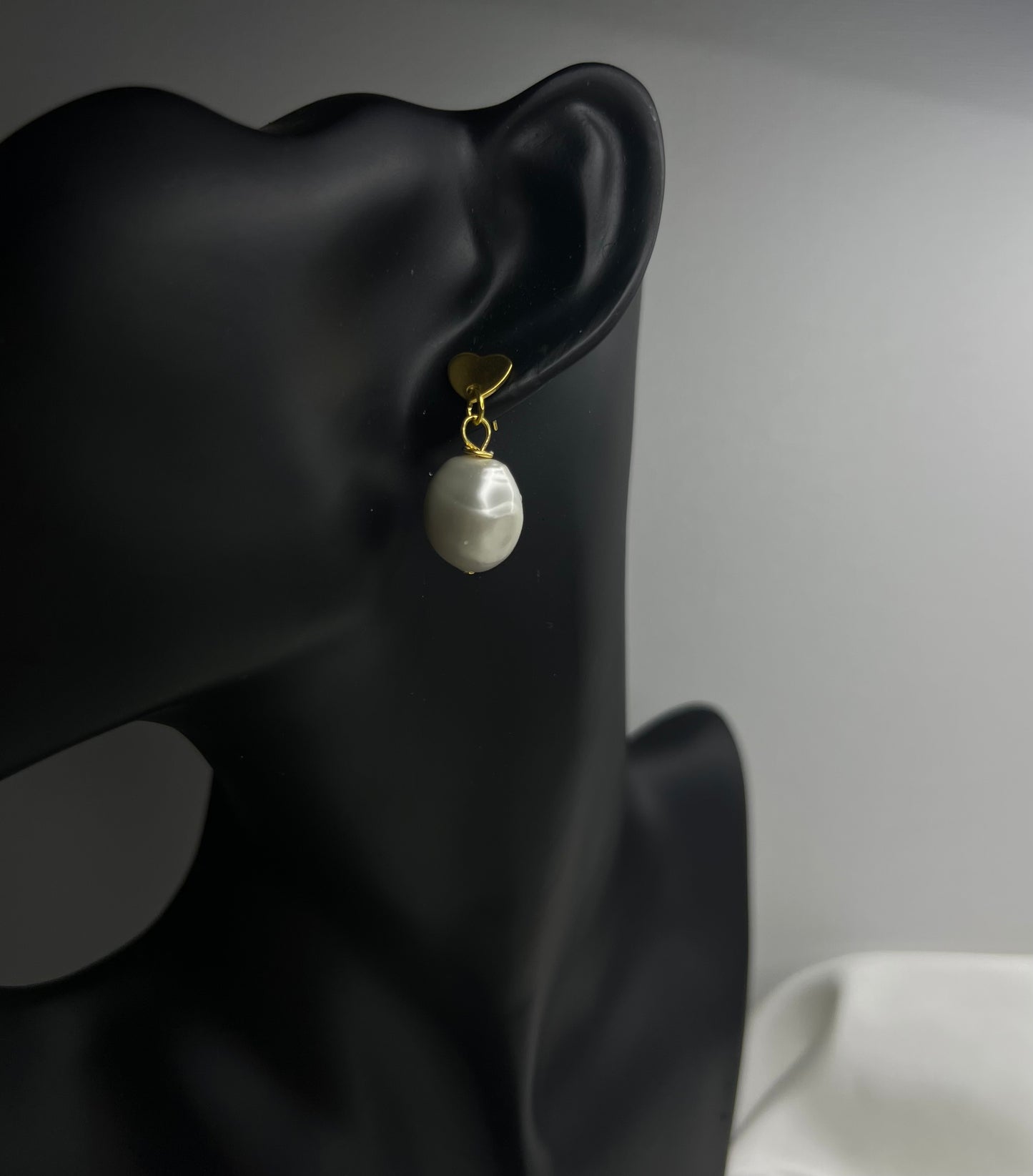 Faux Pearl Earring